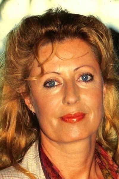Veronika Faber as Elvira Goldmann in Der Heiratsvermittler
