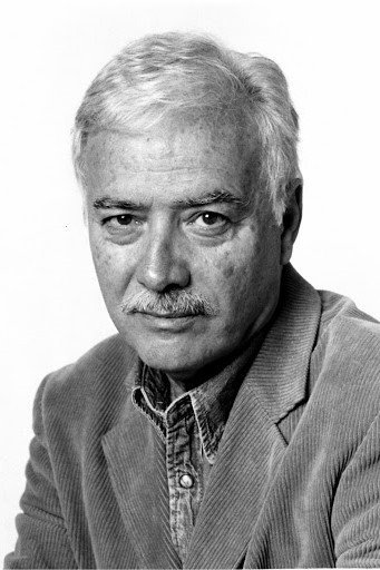 Víctor Valverde as Andrés in Un demonio con ángel