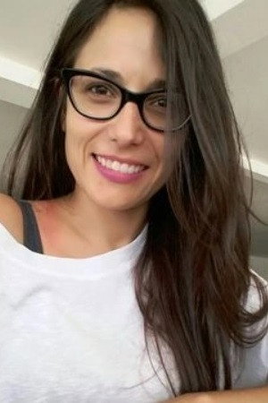 Luciana Falcón as Sue (voice) in Boogie