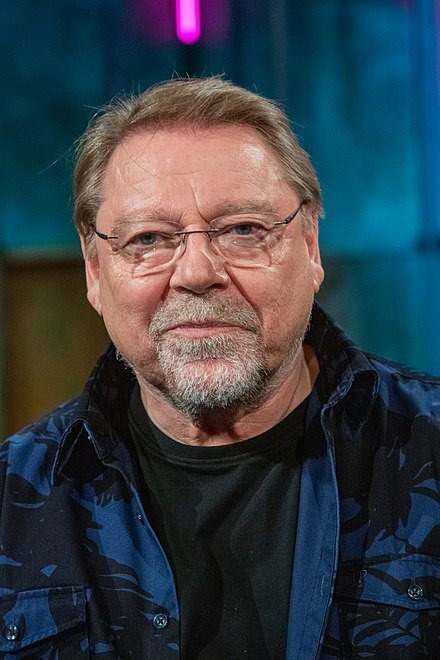 Jürgen von der Lippe as Self - Host in Donnerlippchen