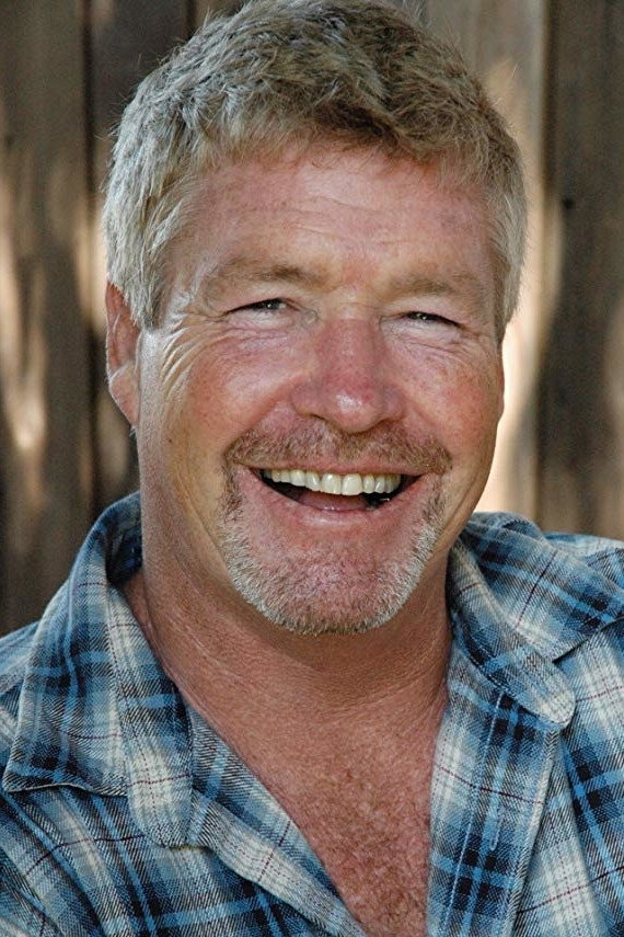 Shea Farrell as Steve Lacey in The Law & Harry McGraw