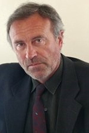 Gérard Pinteau as Gert Van Aerden, PDG de l'entreprise Seed in Juliet