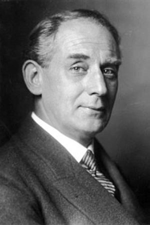Leopold Kramer as Professor Hausen in Frauenarzt Dr. Schäfer
