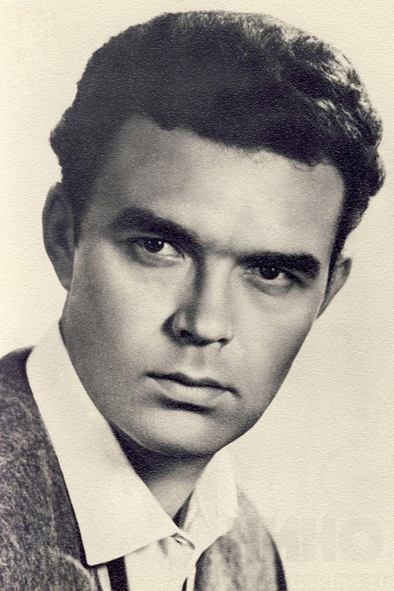 Георгий Епифанцев as Anatoliy Levchukov in An Unrealistic Story