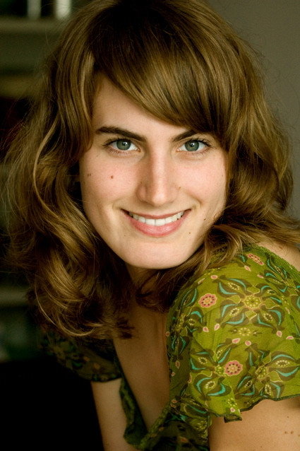 Nadine Salomon as Lina in Kleinstatthelden