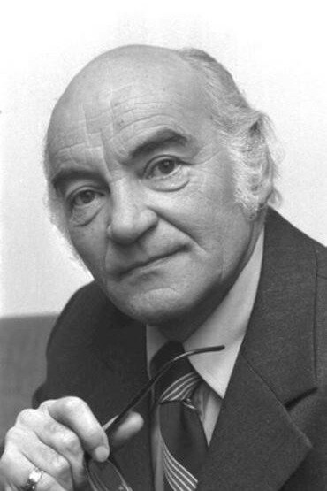 Ignacy Machowski as Szymański in The Criminal and the Lady