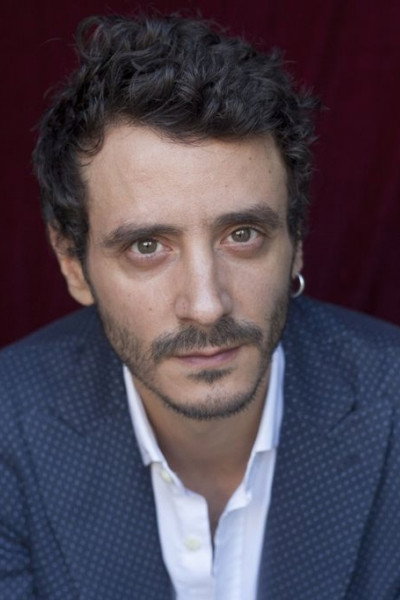 Ignacio Mateos as El Barra in Malaka