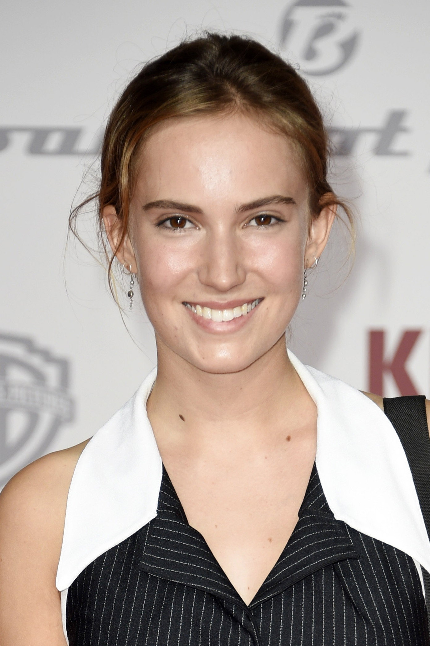 Tara Fischer as Maria Valent in Barcelona Crime