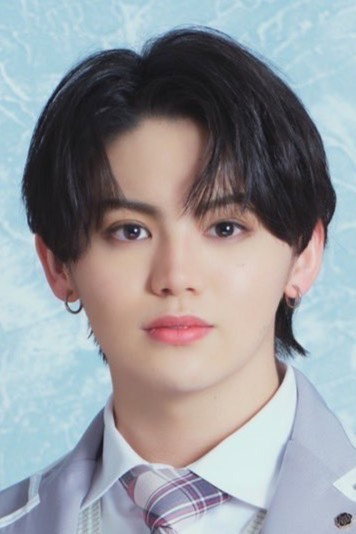 丸尾隼 as Shohei Ikushima in Therapy Game