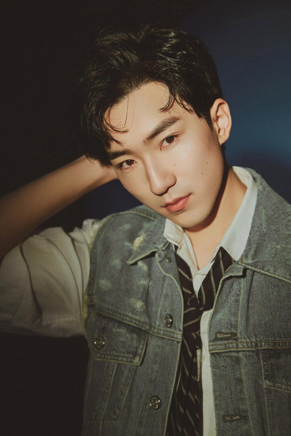 令卓 as Wang Hao in The Glamorous Night