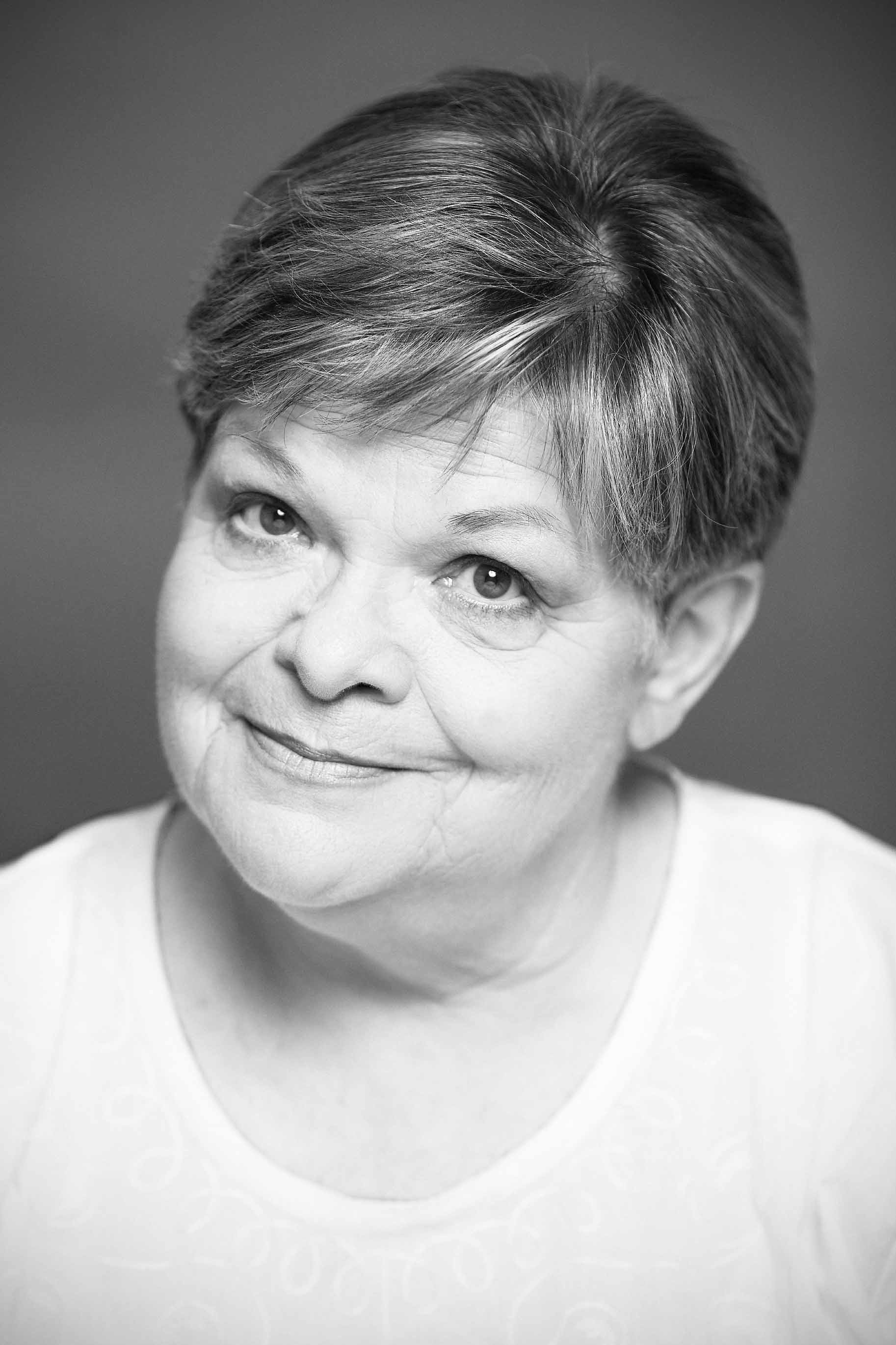Silvia Năstase as Ica in Tuesday, After Christmas