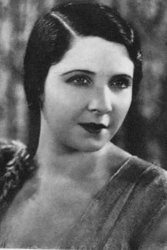 Carmen Larrabeiti as Laura Darke in Do You Know Your Wife?