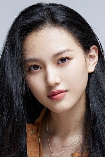 沈羽潔 as Zhou Ye in City of Burns