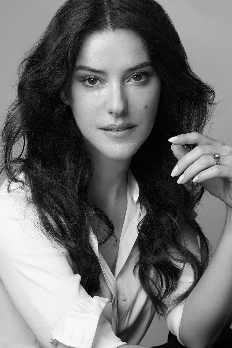 Lisa Eldridge as Presenter in Make-up: A Glamorous History