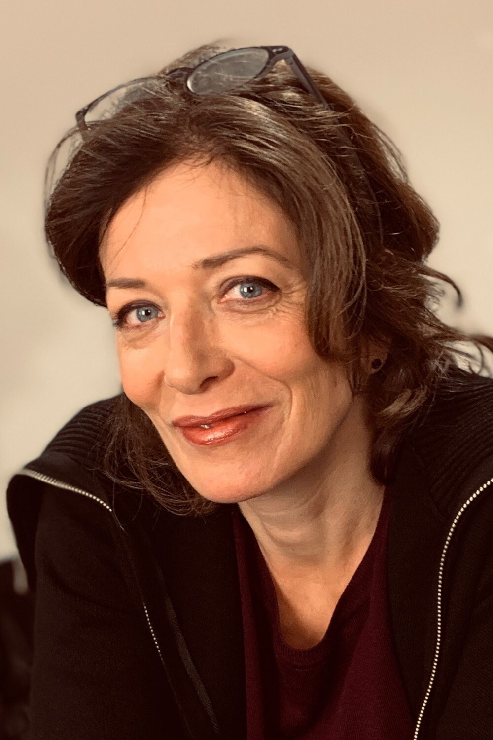 Virginie Darmon as Leila in Poetical Refugee