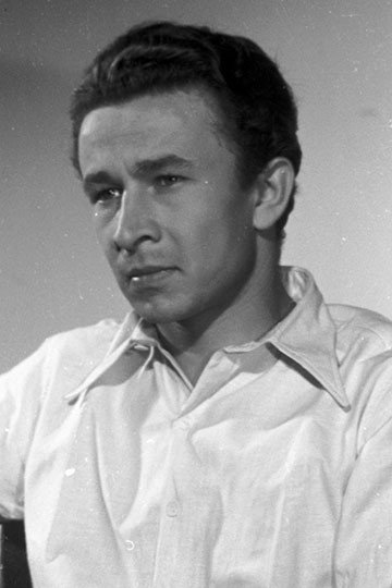 Józef Zbiróg as David Holl in First Pavilion
