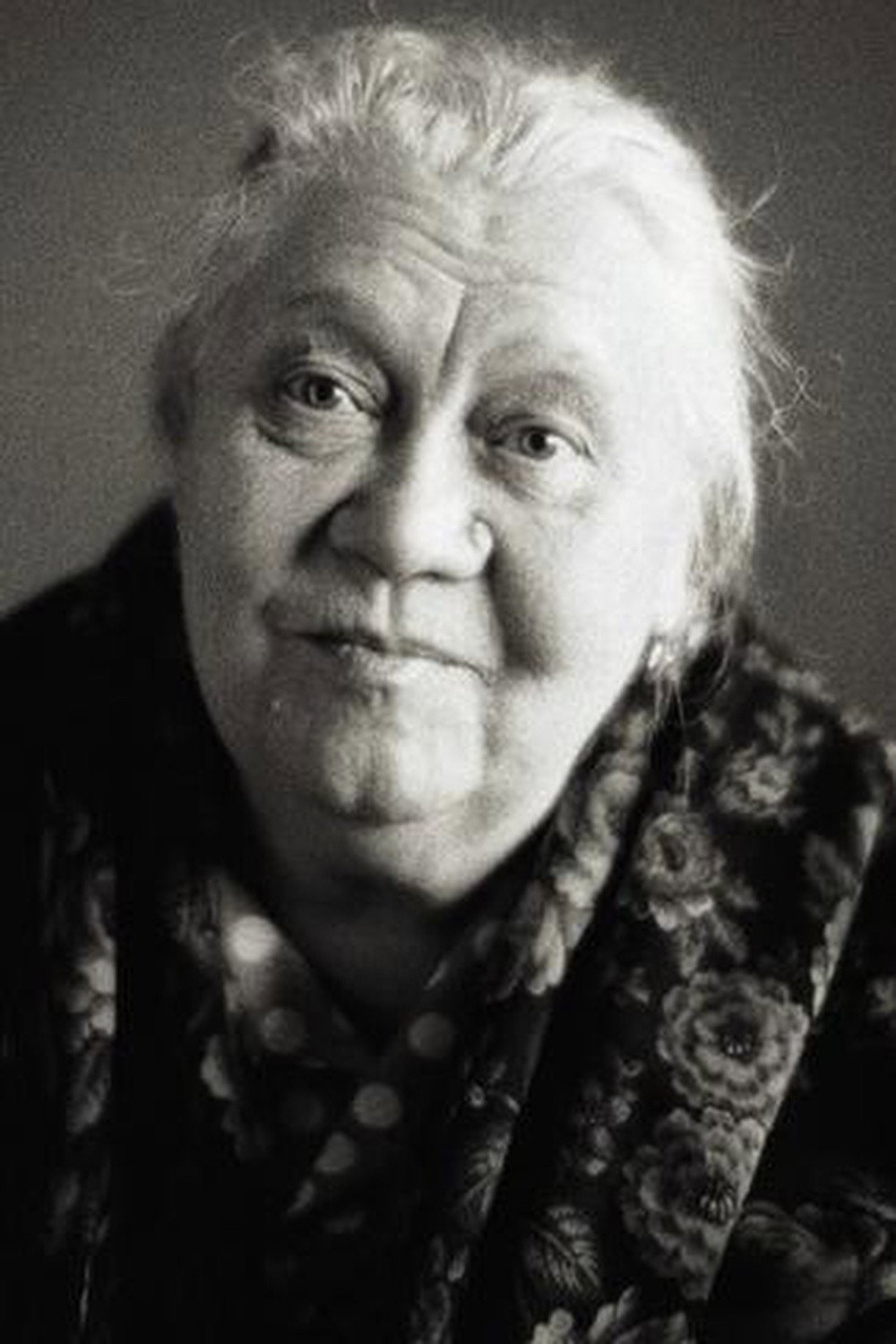 Галина Стаханова as Petya's Grandmother in Ambivalence