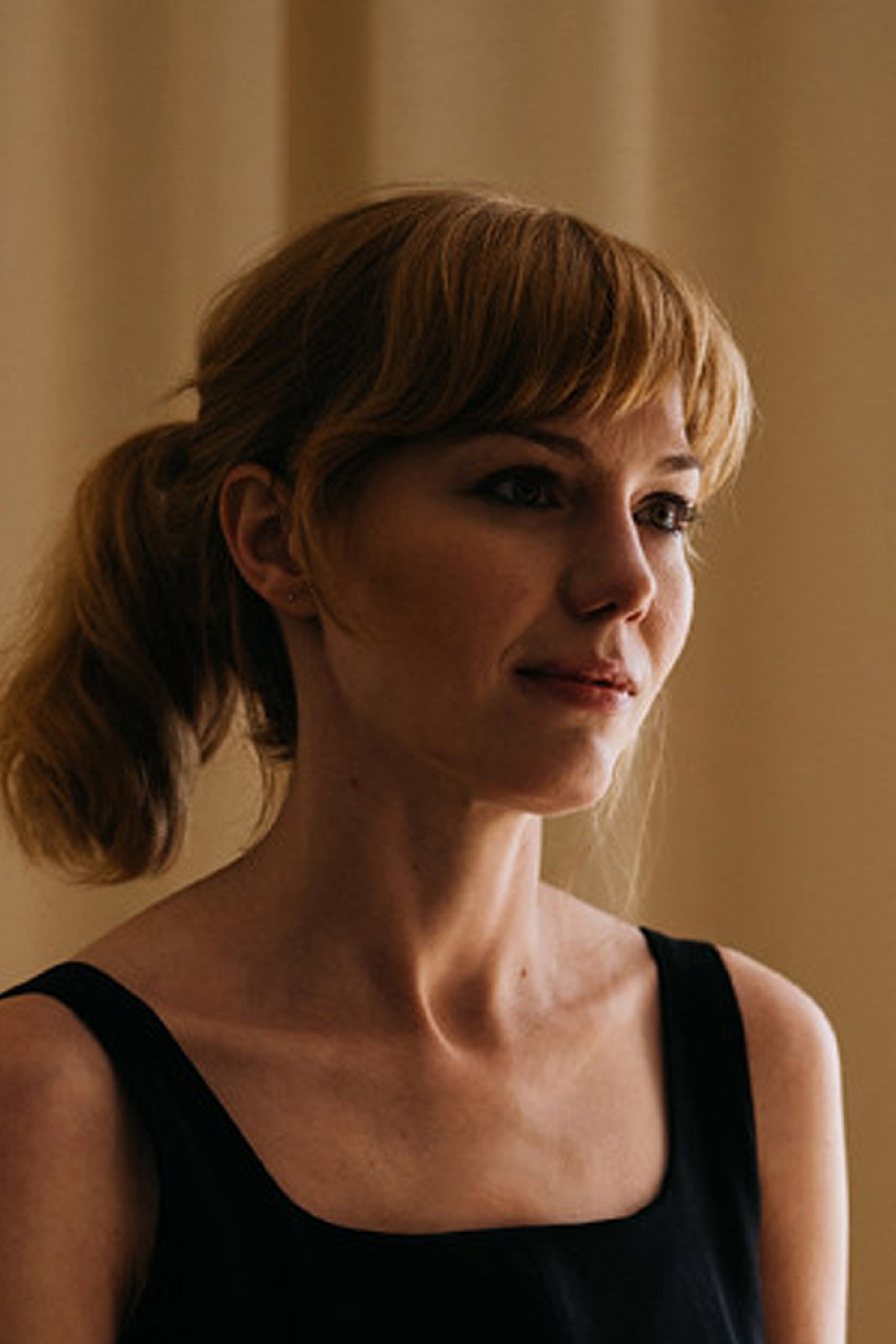 Pilar Benítez Vibart as Luisina in Hunting Season