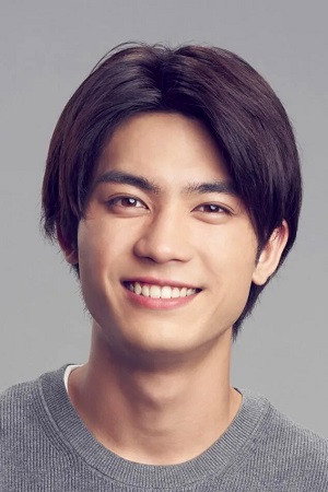 板垣瑞生 as Ryotaro Tsubaki in Hibiki