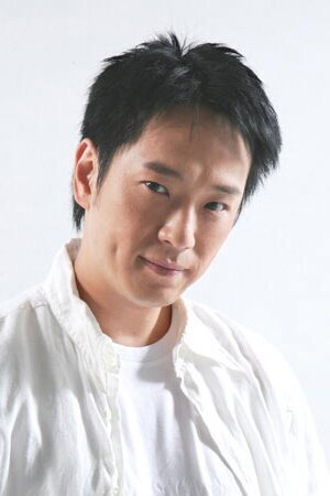 邵傳勇 as Yeung Yau-sun in Stooges in Tokyo