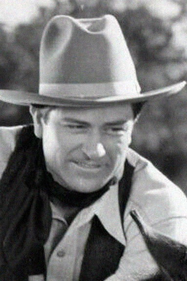 Malcolm 'Bud' McTaggart as Coe Gardner in Wagon Train