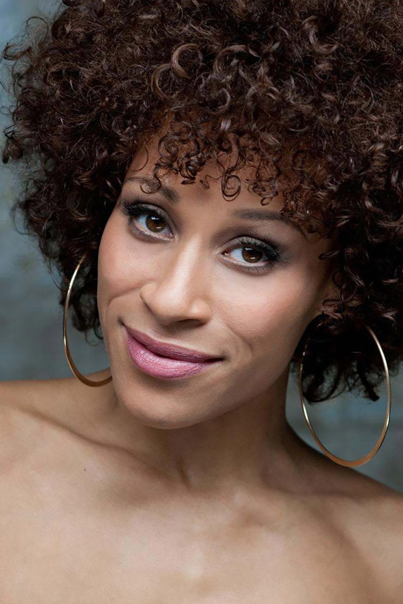 Oceana Mahlmann as Ella Hansen in SOKO Hamburg