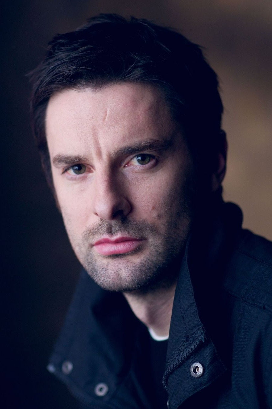 Tom Ward as Ian Stanford in Instinct