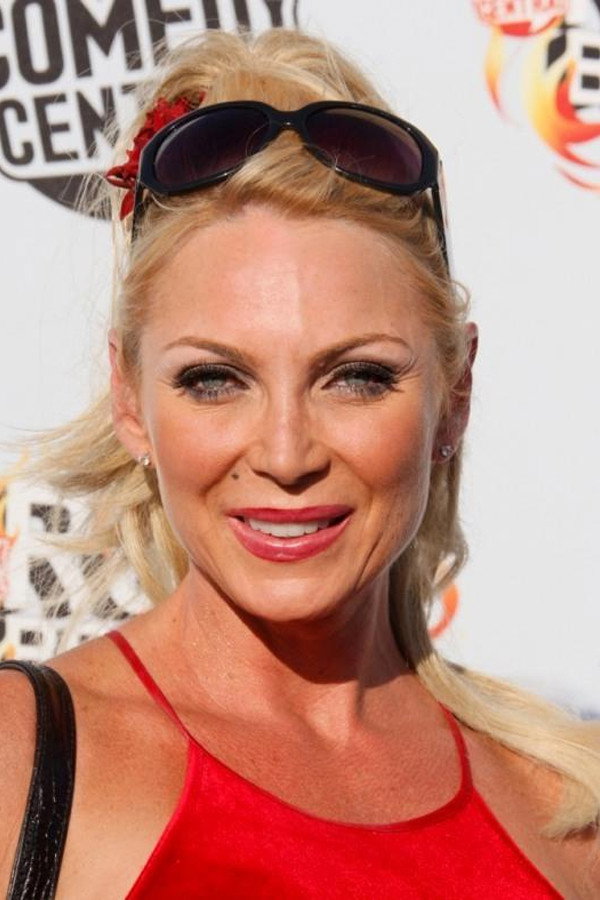 Shelley Michelle as Carol in Married People, Single Sex