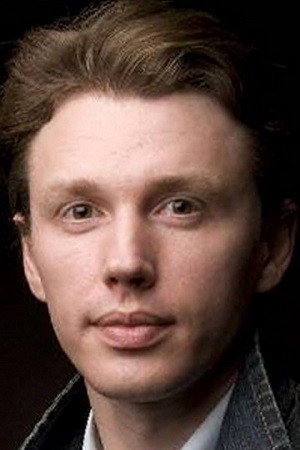 Роман Артемьев as (voice) in How to Save the Immortal