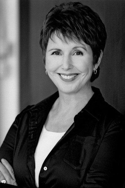 Elva Mai Hoover as Betty Fox in The Terry Fox Story