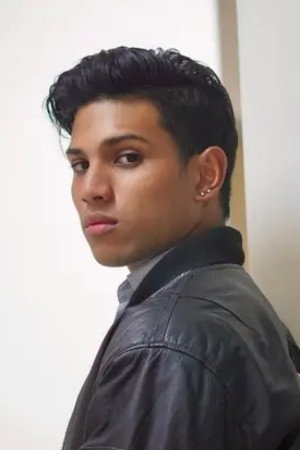 Pangeran Lantang as Yunus in Devil's Market