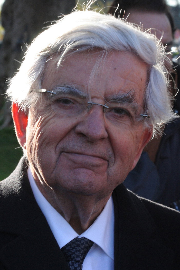 Jean-Pierre Chevènement as Self - Guest in L'ENA - Pourquoi tant de haine ?