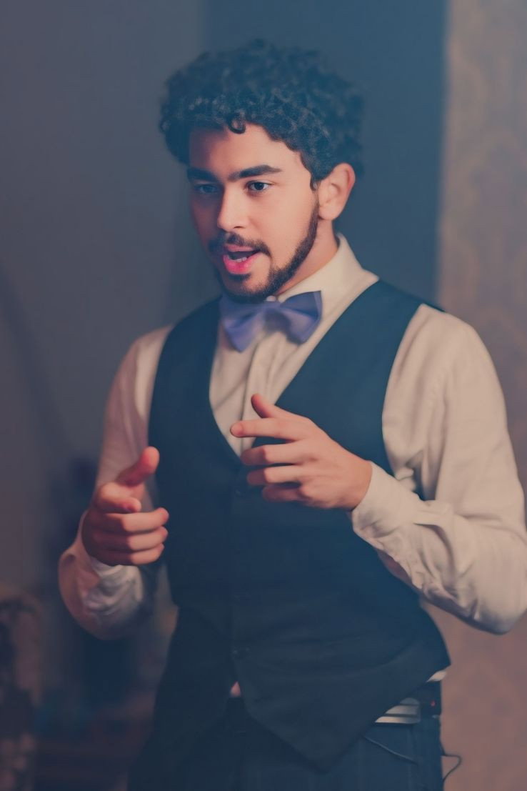 Sir Victor Padilha as Figurante #4 in Na Bancada
