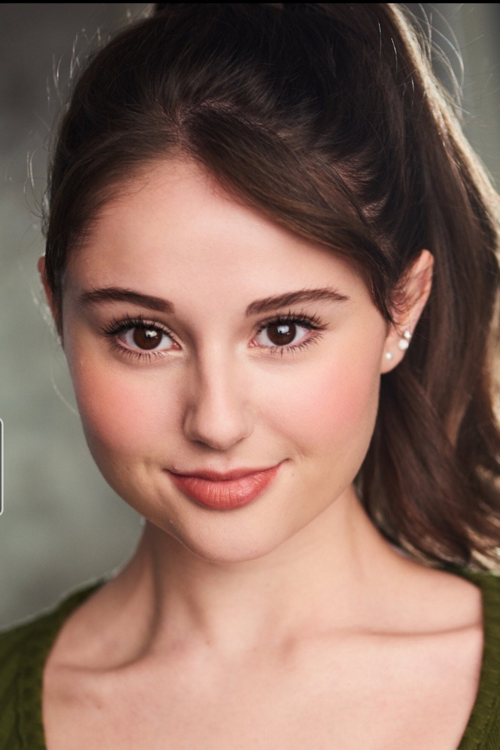 Grace Narducci as Jessica in Sister with a Secret