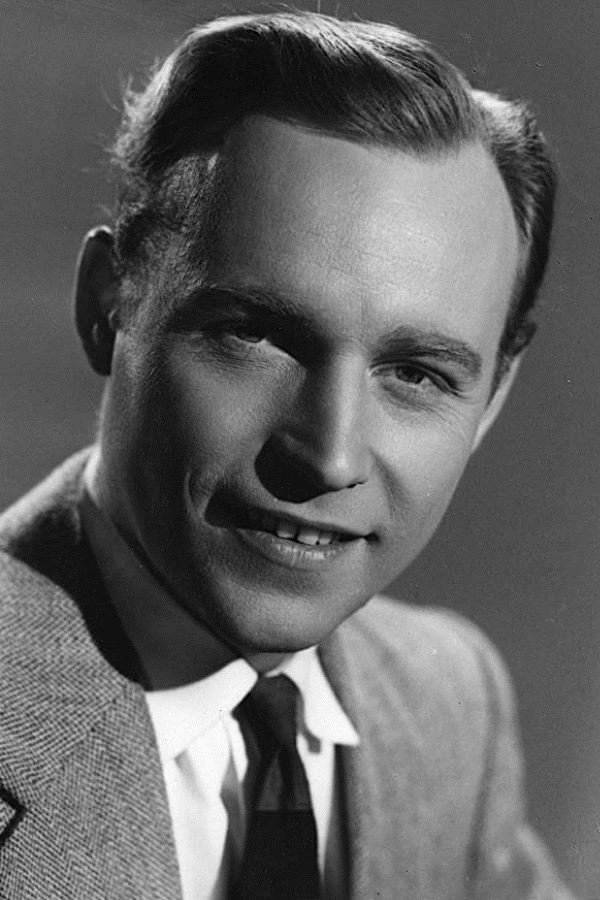 Matti Oravisto as Narrator in Aila – Pohjolan tytär