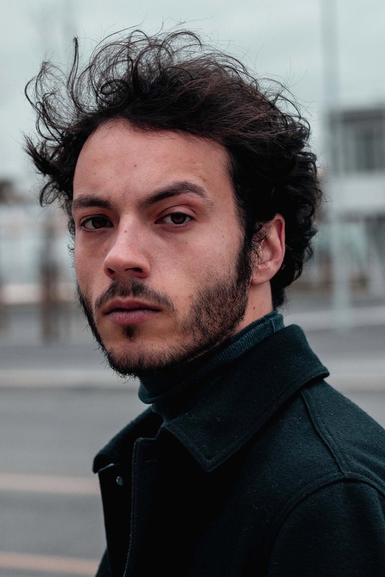 João Cachola as Alferes in Tommy Guns