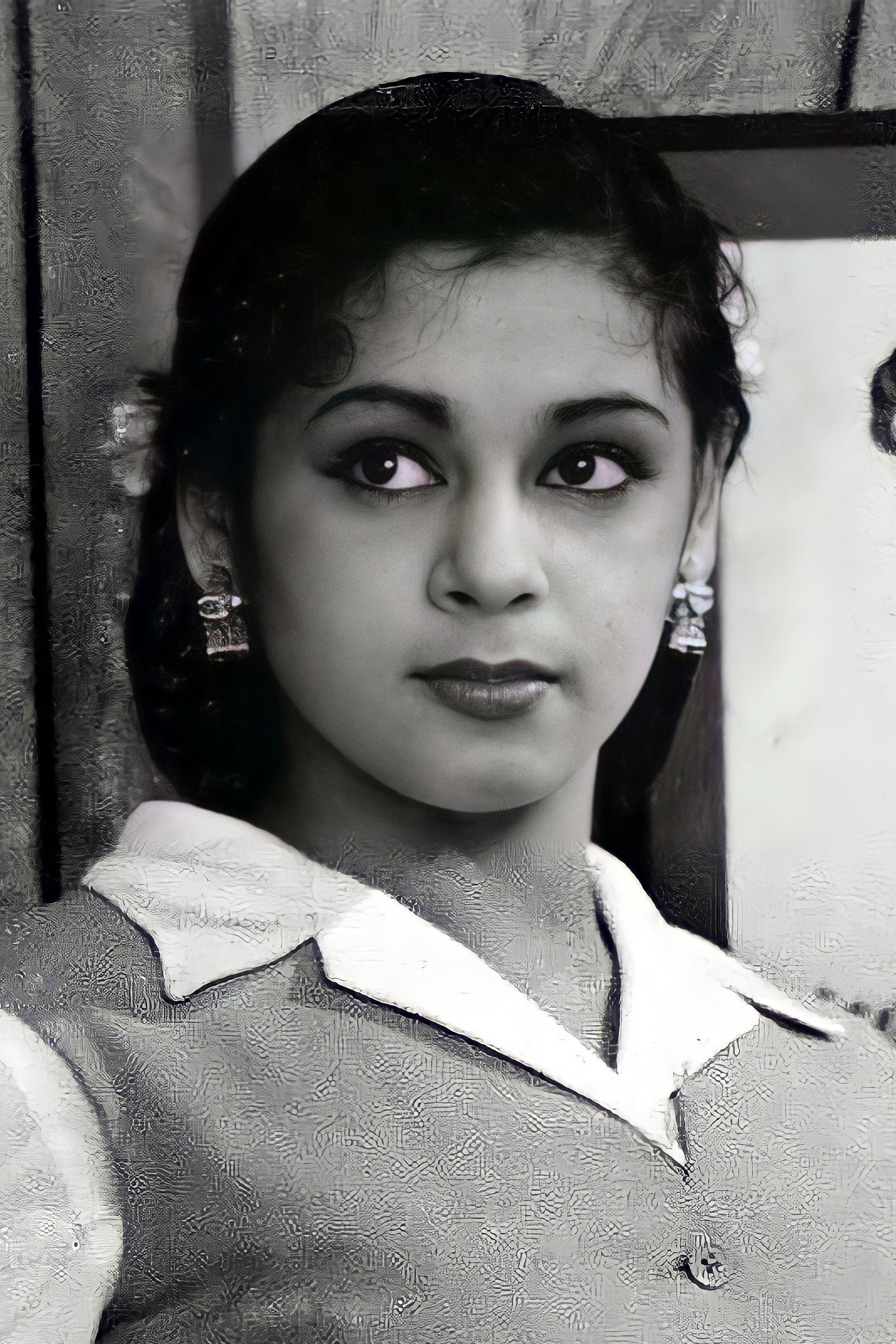 Ragini as Rita in Shikari