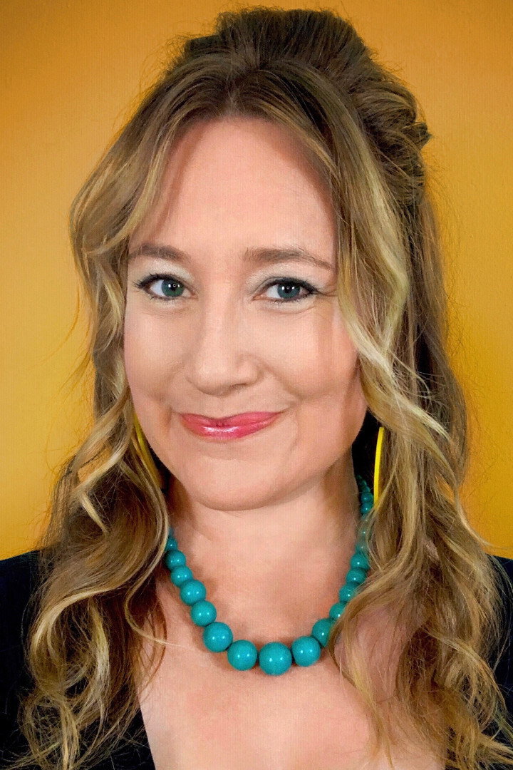 Rachael Drummond as Anne in Back to Bridgewood