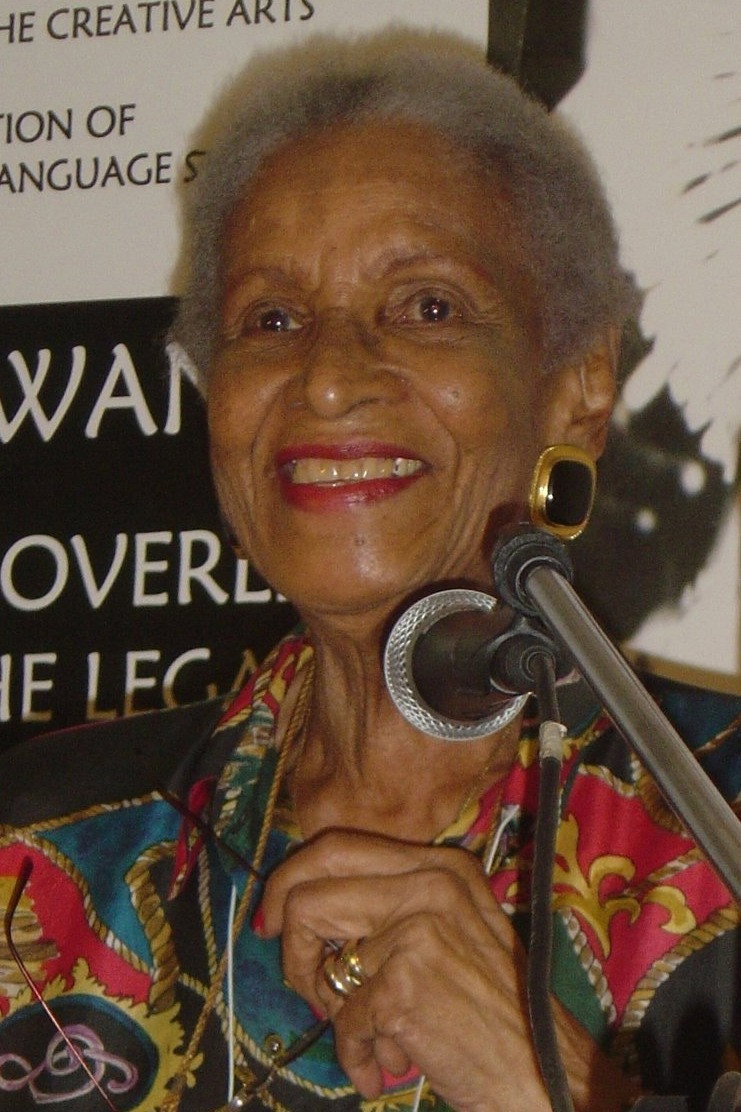 Lois Kelly-Miller as Jamaican Woman in Meet Joe Black