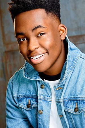 Ozie Nzeribe as Royale Hughes in Swagger