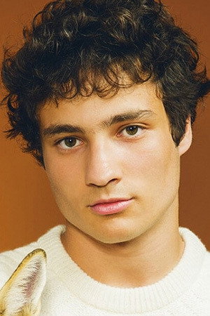 Quentin Dolmaire as Young Paul Dédalus in My Golden Days