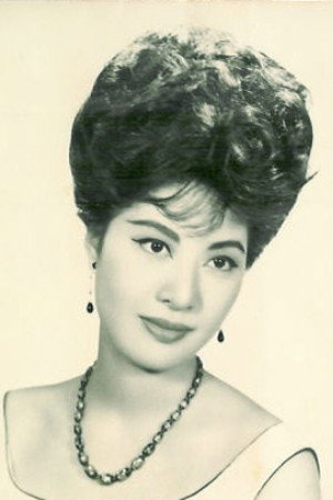 Pat Ting Hung as Molly in Temptress of a Thousand Faces