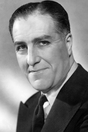 Godfrey Tearle as Judge Pyke in I Believe in You