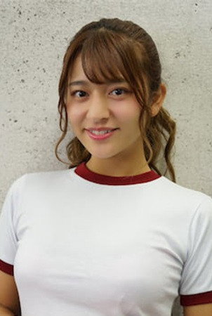 徳江かな as Shizuka in Red Blade