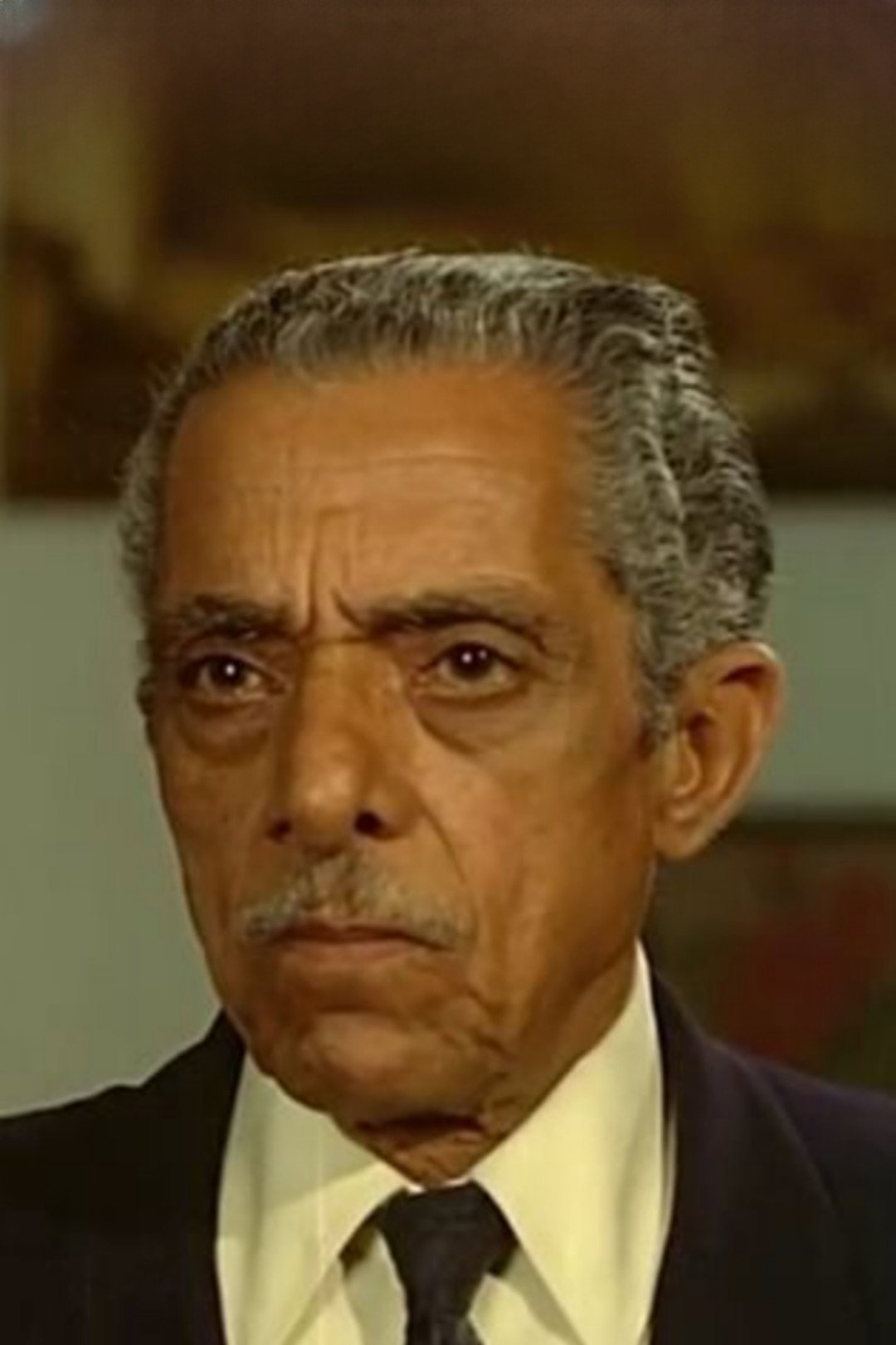 Abdel Azim Abdel Haqq as حسان in عادات وتقاليد Adat W Takaleed