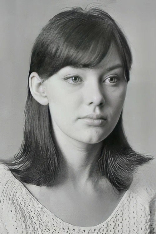 Lyudmila Saveleva as Mila in The Hat