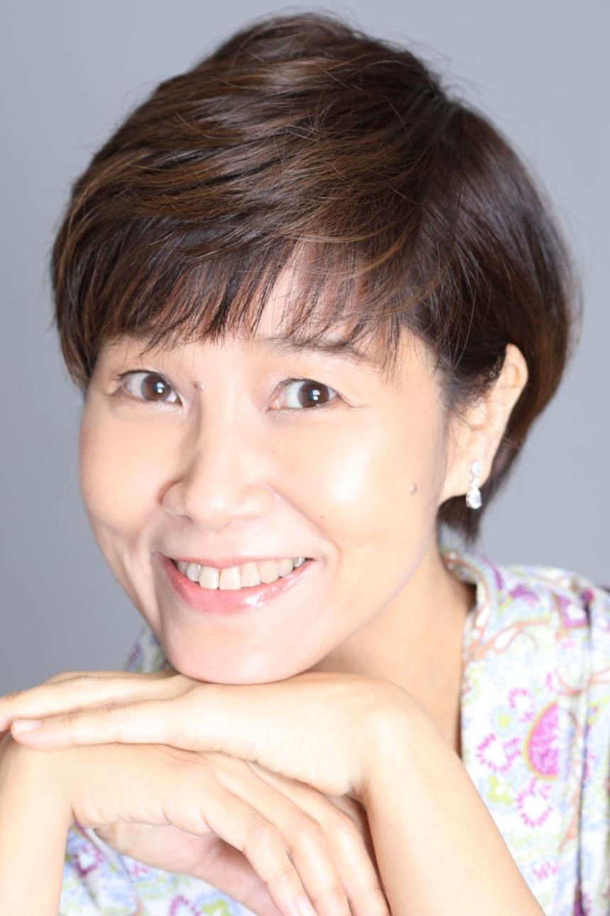 山口由里子 as Maya Mizutani in Cool Devices