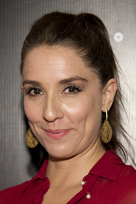 Mariana Loyola as Aida in Aída