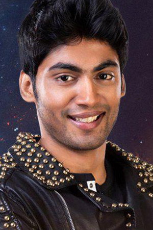 Tharshan Thiyagarajah as Pugazh in Surrender