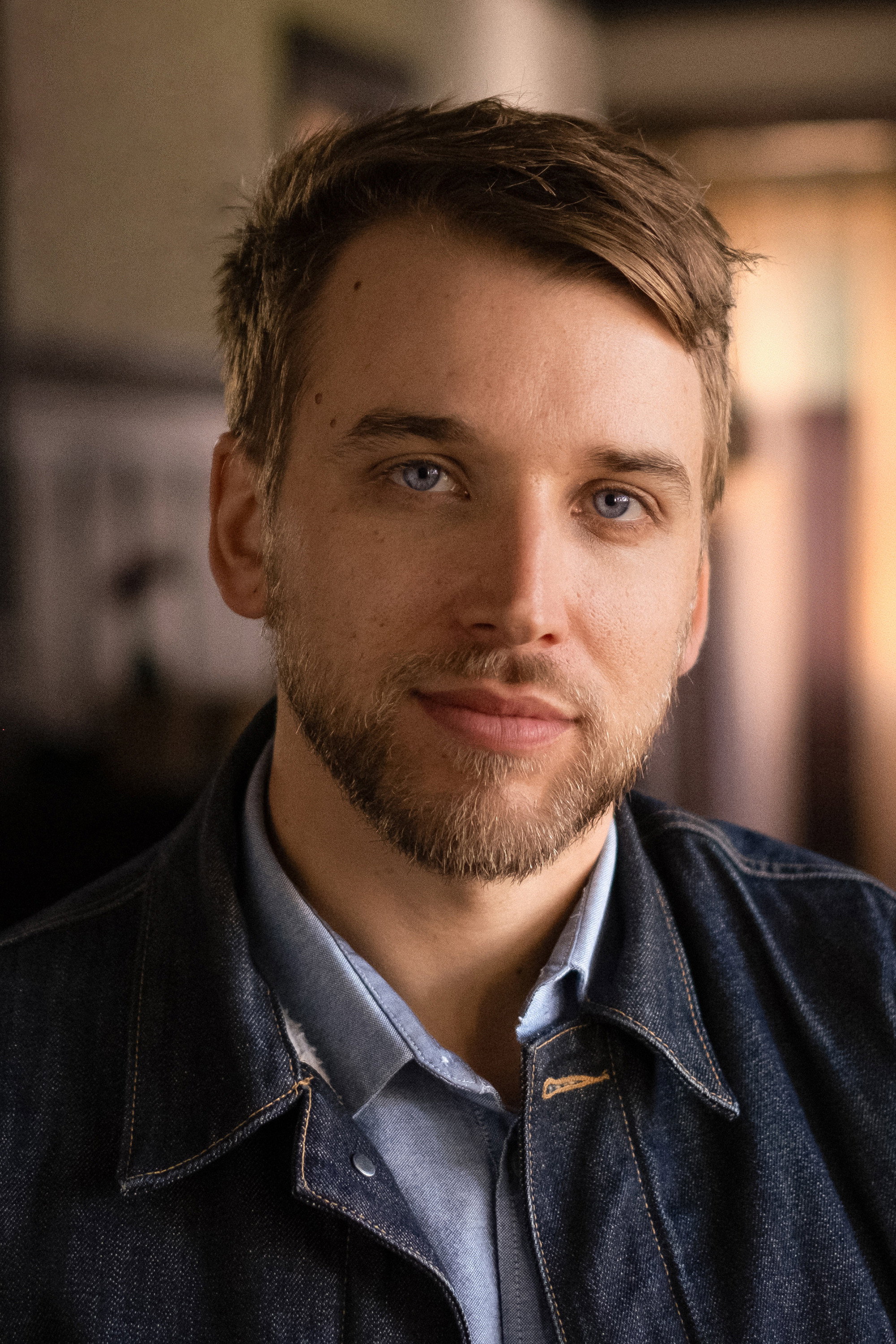 Carson Lund as Blue Collar Worker (voice) in Bernard Checks In